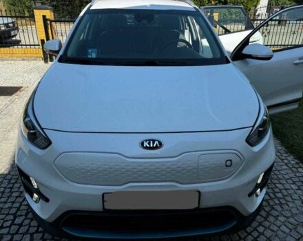 Белый Киа Niro, объемом двигателя 0 л и пробегом 72 тыс. км за 10600 $, фото 2 на Automoto.ua