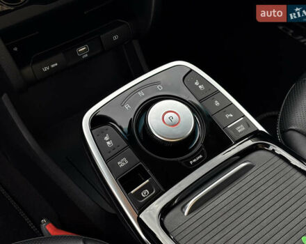 Белый Киа Niro, объемом двигателя 0 л и пробегом 141 тыс. км за 19100 $, фото 30 на Automoto.ua