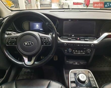 Белый Киа Niro, объемом двигателя 0 л и пробегом 112 тыс. км за 19500 $, фото 11 на Automoto.ua