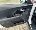 Білий Кіа Niro, об'ємом двигуна 0 л та пробігом 147 тис. км за 18800 $, фото 38 на Automoto.ua