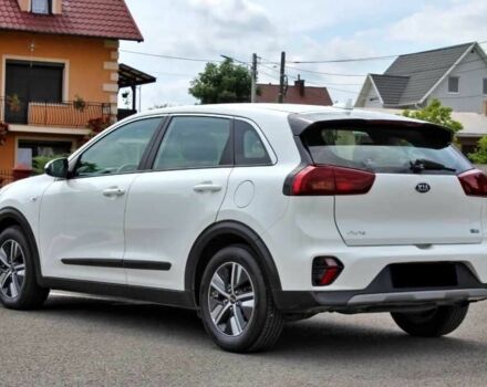 Белый Киа Niro, объемом двигателя 0 л и пробегом 86 тыс. км за 9100 $, фото 2 на Automoto.ua