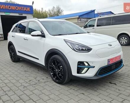 Киа Niro 2020 в Радомышле на Automoto.ua Белый Киа Niro, объемом двигателя 0 л и пробегом 73 тыс. км за 22300 $, фото 8 на Automoto.ua