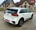 Білий Кіа Niro, об'ємом двигуна 0 л та пробігом 147 тис. км за 18800 $, фото 4 на Automoto.ua