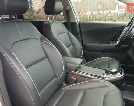 Білий Кіа Niro, об'ємом двигуна 0 л та пробігом 127 тис. км за 19999 $, фото 37 на Automoto.ua