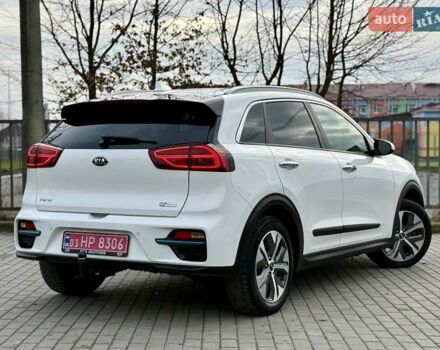 Білий Кіа Niro, об'ємом двигуна 0 л та пробігом 89 тис. км за 18950 $, фото 17 на Automoto.ua