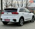 Білий Кіа Niro, об'ємом двигуна 0 л та пробігом 89 тис. км за 18950 $, фото 17 на Automoto.ua