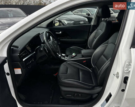 Белый Киа Niro, объемом двигателя 0 л и пробегом 141 тыс. км за 19100 $, фото 17 на Automoto.ua