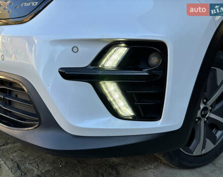 Белый Киа Niro, объемом двигателя 0 л и пробегом 117 тыс. км за 20066 $, фото 9 на Automoto.ua
