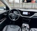 Білий Кіа Niro, об'ємом двигуна 0 л та пробігом 89 тис. км за 18950 $, фото 103 на Automoto.ua