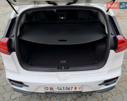 Білий Кіа Niro, об'ємом двигуна 0 л та пробігом 141 тис. км за 19499 $, фото 53 на Automoto.ua