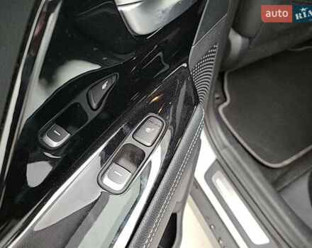 Білий Кіа Niro, об'ємом двигуна 0 л та пробігом 116 тис. км за 20246 $, фото 9 на Automoto.ua