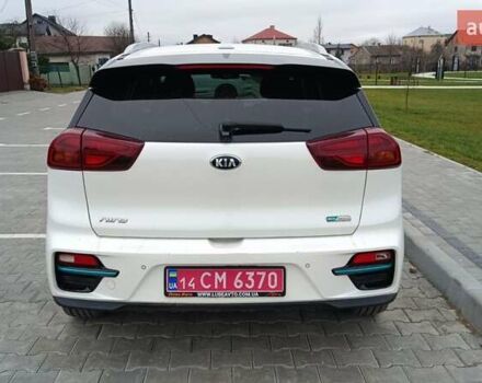 Білий Кіа Niro, об'ємом двигуна 0 л та пробігом 127 тис. км за 19999 $, фото 9 на Automoto.ua