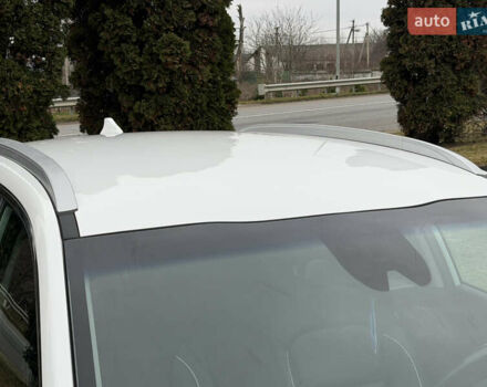 Білий Кіа Niro, об'ємом двигуна 0 л та пробігом 141 тис. км за 19499 $, фото 79 на Automoto.ua