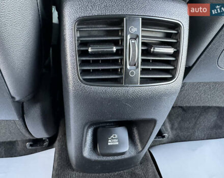 Білий Кіа Niro, об'ємом двигуна 0 л та пробігом 62 тис. км за 19500 $, фото 76 на Automoto.ua