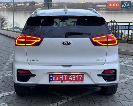 Белый Киа Niro, объемом двигателя 0 л и пробегом 103 тыс. км за 19500 $, фото 9 на Automoto.ua