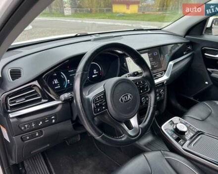 Белый Киа Niro, объемом двигателя 0 л и пробегом 146 тыс. км за 19799 $, фото 35 на Automoto.ua