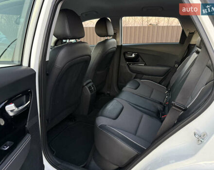 Белый Киа Niro, объемом двигателя 0 л и пробегом 114 тыс. км за 19350 $, фото 16 на Automoto.ua