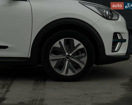 Белый Киа Niro, объемом двигателя 0 л и пробегом 172 тыс. км за 17500 $, фото 20 на Automoto.ua