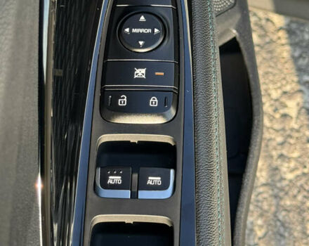 Білий Кіа Niro, об'ємом двигуна 0 л та пробігом 107 тис. км за 20900 $, фото 18 на Automoto.ua