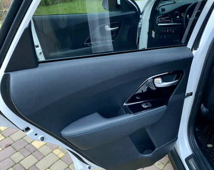 Белый Киа Niro, объемом двигателя 0 л и пробегом 97 тыс. км за 19995 $, фото 20 на Automoto.ua