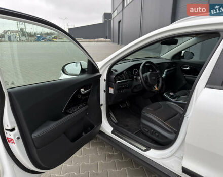 Белый Киа Niro, объемом двигателя 0 л и пробегом 51 тыс. км за 24200 $, фото 12 на Automoto.ua