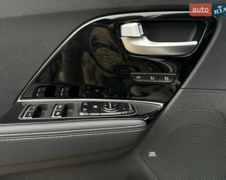 Белый Киа Niro, объемом двигателя 0 л и пробегом 54 тыс. км за 24700 $, фото 9 на Automoto.ua