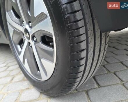 Белый Киа Niro, объемом двигателя 0 л и пробегом 149 тыс. км за 17499 $, фото 17 на Automoto.ua