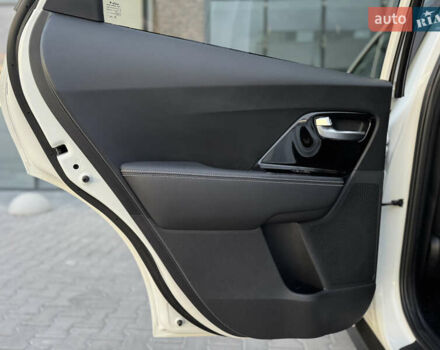Белый Киа Niro, объемом двигателя 0 л и пробегом 113 тыс. км за 17800 $, фото 56 на Automoto.ua