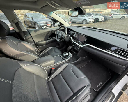 Білий Кіа Niro, об'ємом двигуна 0 л та пробігом 82 тис. км за 23266 $, фото 44 на Automoto.ua