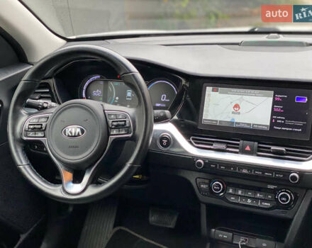 Белый Киа Niro, объемом двигателя 0 л и пробегом 164 тыс. км за 17750 $, фото 39 на Automoto.ua