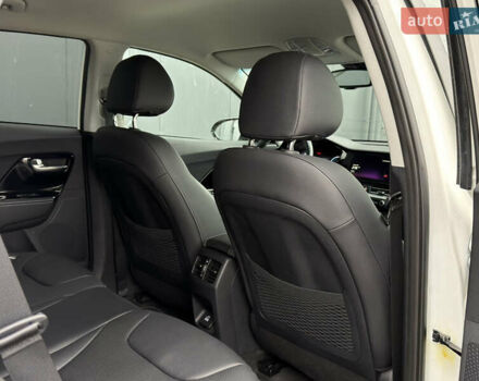 Белый Киа Niro, объемом двигателя 0 л и пробегом 51 тыс. км за 24200 $, фото 75 на Automoto.ua