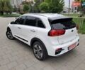 Білий Кіа Niro, об'ємом двигуна 0 л та пробігом 60 тис. км за 22900 $, фото 8 на Automoto.ua