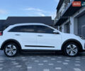 Белый Киа Niro, объемом двигателя 0 л и пробегом 80 тыс. км за 17800 $, фото 39 на Automoto.ua