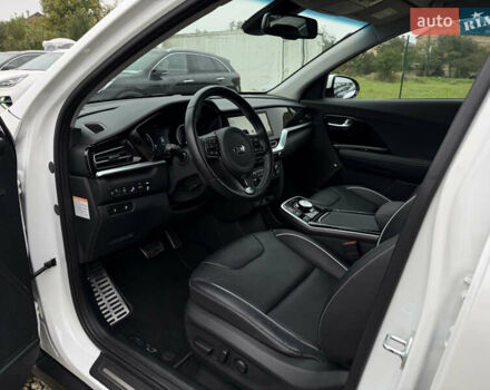 Белый Киа Niro, объемом двигателя 0 л и пробегом 54 тыс. км за 24700 $, фото 39 на Automoto.ua