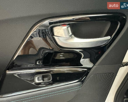 Белый Киа Niro, объемом двигателя 0 л и пробегом 122 тыс. км за 17999 $, фото 26 на Automoto.ua