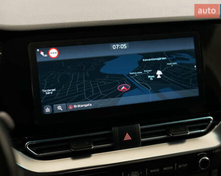 Киа Niro 2021 в Киеве на Automoto.ua Белый Киа Niro, объемом двигателя 0 л и пробегом 52 тыс. км за 18200 $, фото 30 на Automoto.ua