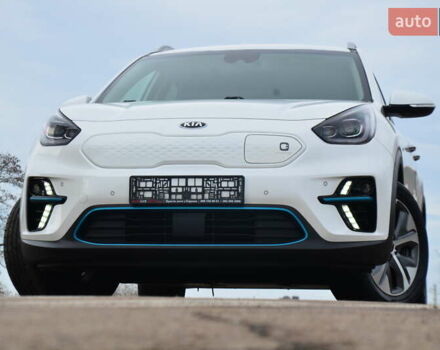 Белый Киа Niro, объемом двигателя 0 л и пробегом 73 тыс. км за 19548 $, фото 12 на Automoto.ua