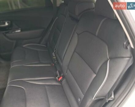 Білий Кіа Niro, об'ємом двигуна 0 л та пробігом 60 тис. км за 22900 $, фото 22 на Automoto.ua