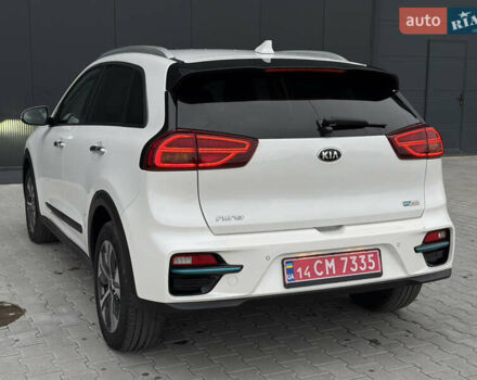 Белый Киа Niro, объемом двигателя 0 л и пробегом 39 тыс. км за 23400 $, фото 84 на Automoto.ua