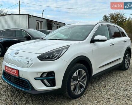 Білий Кіа Niro, об'ємом двигуна 0 л та пробігом 62 тис. км за 24500 $, фото 20 на Automoto.ua