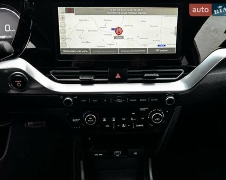 Белый Киа Niro, объемом двигателя 0 л и пробегом 160 тыс. км за 19400 $, фото 57 на Automoto.ua