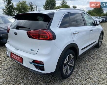 Білий Кіа Niro, об'ємом двигуна 0 л та пробігом 77 тис. км за 21900 $, фото 17 на Automoto.ua