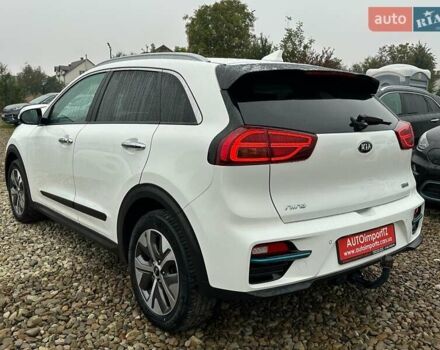 Белый Киа Niro, объемом двигателя 0 л и пробегом 56 тыс. км за 23400 $, фото 18 на Automoto.ua