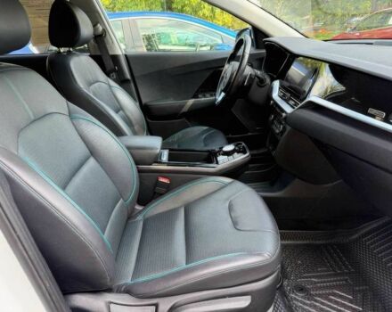 Белый Киа Niro, объемом двигателя 0 л и пробегом 30 тыс. км за 13000 $, фото 17 на Automoto.ua