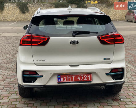Белый Киа Niro, объемом двигателя 0 л и пробегом 150 тыс. км за 18299 $, фото 7 на Automoto.ua