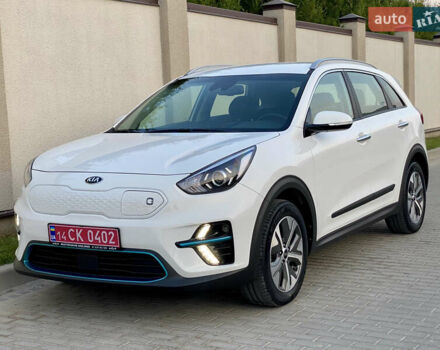 Білий Кіа Niro, об'ємом двигуна 0 л та пробігом 68 тис. км за 20750 $, фото 1 на Automoto.ua
