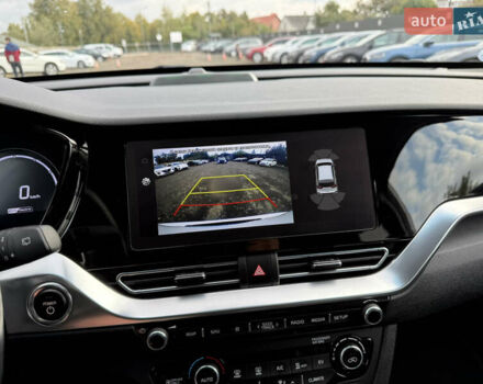 Білий Кіа Niro, об'ємом двигуна 0 л та пробігом 82 тис. км за 23266 $, фото 63 на Automoto.ua