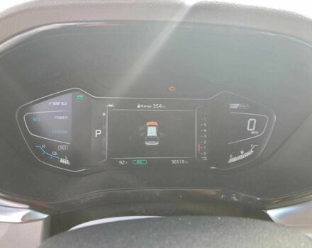 Белый Киа Niro, объемом двигателя 1.6 л и пробегом 65 тыс. км за 3500 $, фото 8 на Automoto.ua