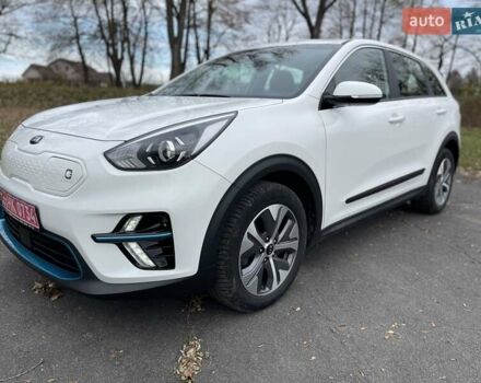 Белый Киа Niro, объемом двигателя 0 л и пробегом 96 тыс. км за 16800 $, фото 13 на Automoto.ua