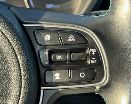 Білий Кіа Niro, об'ємом двигуна 0 л та пробігом 107 тис. км за 20900 $, фото 54 на Automoto.ua